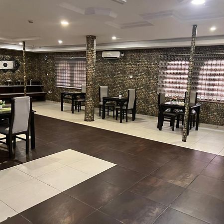 Presken Shonibare Estate Hotel Лагос Екстериор снимка